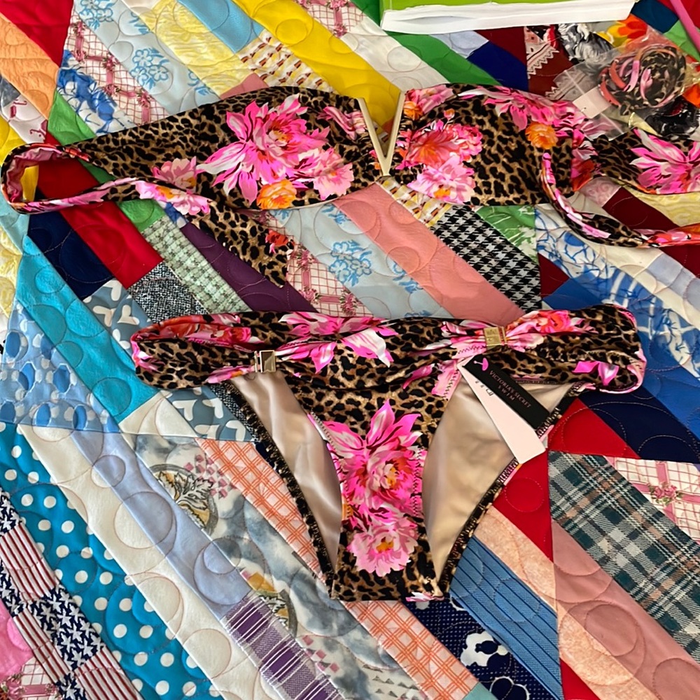 Small Victoria secret leopard swimsuit Sz small